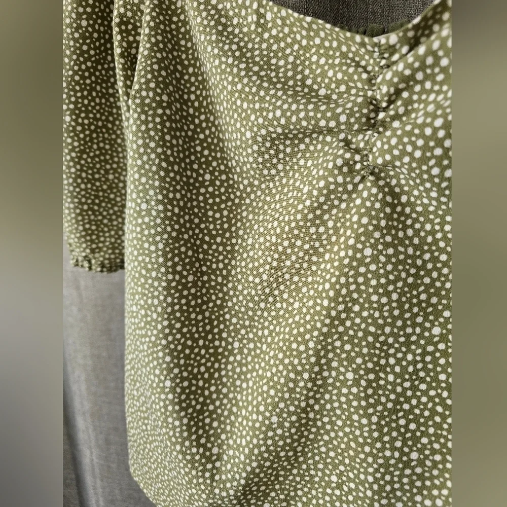 Abercrombie & Fitch Green Polka Dot Smocked Back Crop Top Size S Puff Sleeve